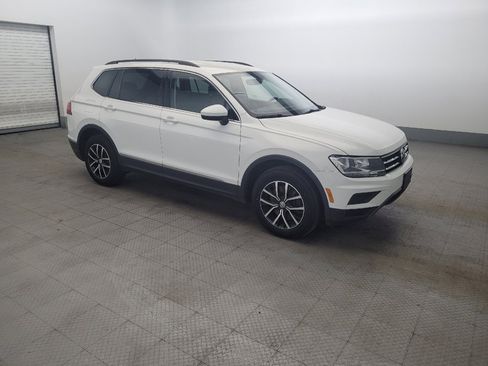Used 2021 Volkswagen Tiguan SE image 11