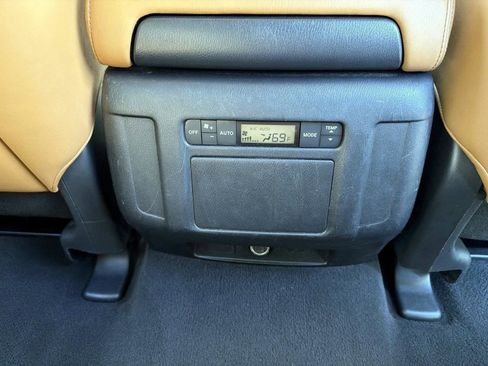 Used 2016 INFINITI QX80 4WD w/ Signature Edition Package image 21