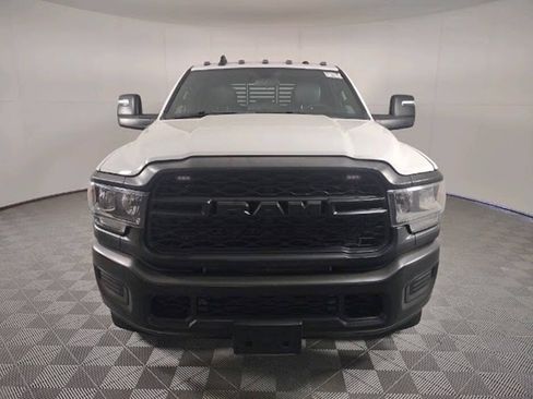 Used 2024 RAM 2500 Tradesman w/ Snow Chief Group AWD/4WD image 4
