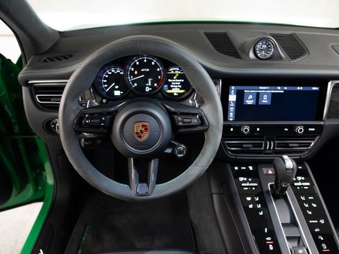 Used 2026 Porsche Macan GTS AWD/4WD image 29