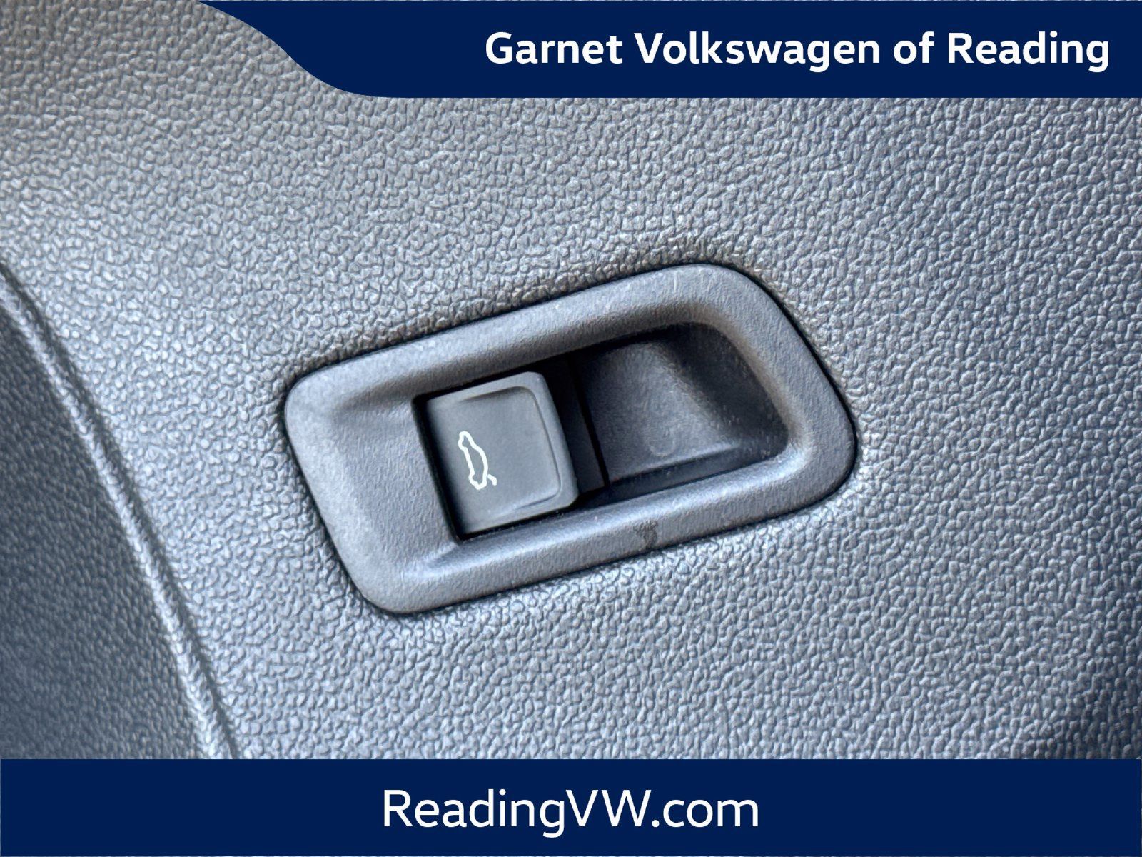Certified 2025 Volkswagen Atlas Peak Edition SE AWD/4WD image 28