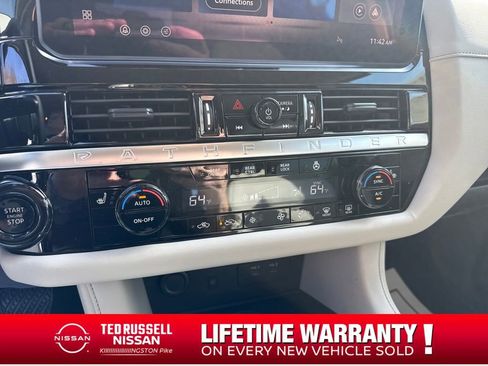 New 2026 Nissan Pathfinder SL FWD image 18