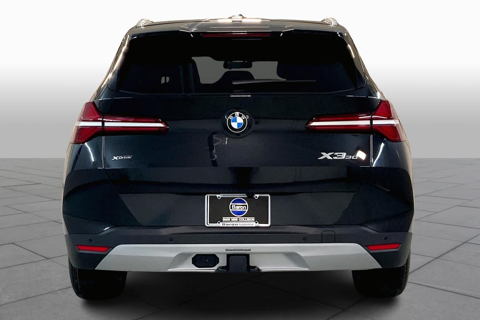 Used 2025 BMW X3 xDrive30i w/ Premium Package AWD/4WD image 4
