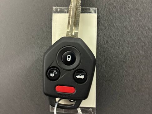 Certified 2025 Subaru Impreza 2.0i image 33