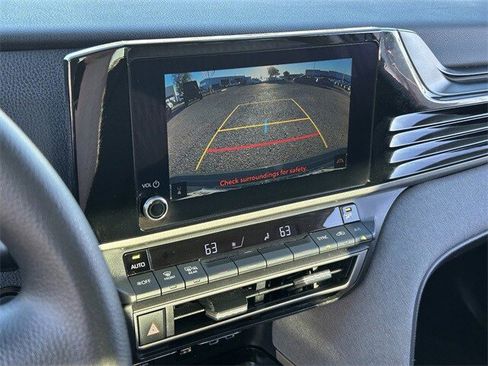 Used 2025 Toyota Camry LE image 29