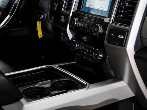 Used 2019 Ford F250 Lariat AWD/4WD image 26