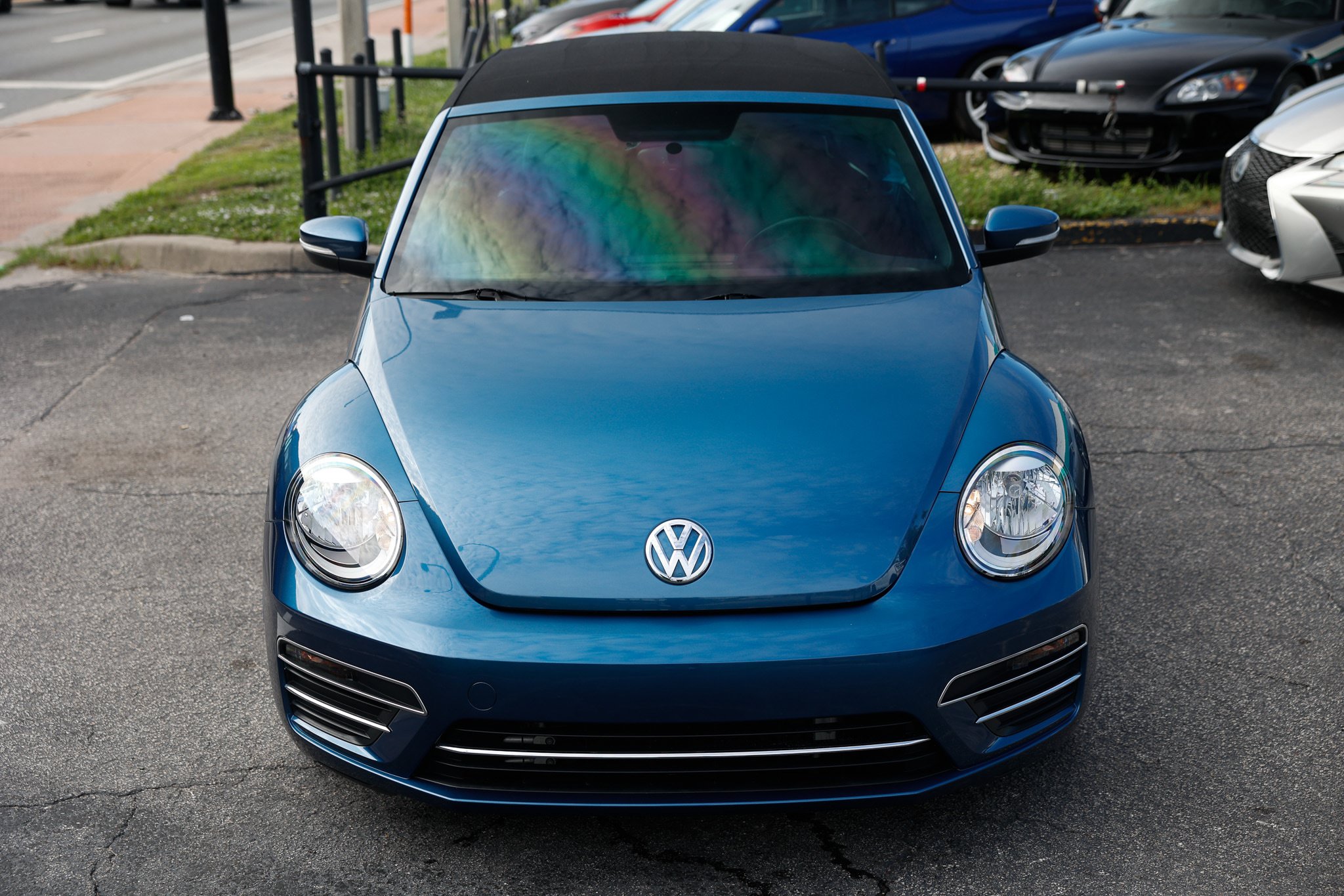 Used 2019 Volkswagen Beetle 2.0T S FWD image 23