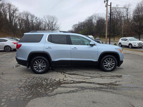 Used 2017 GMC Acadia SLT image 4