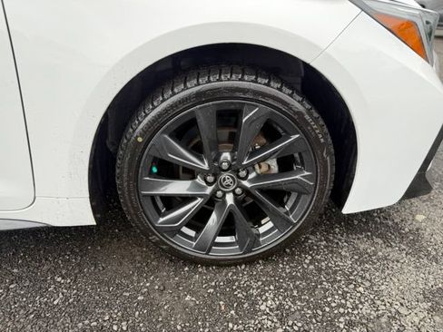 Used 2024 Toyota Corolla SE FWD image 9