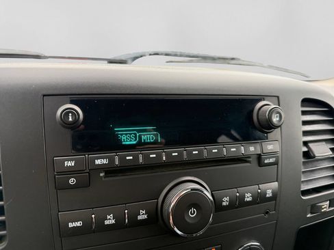 Used 2011 Chevrolet Silverado 1500 LT w/ All-Star Edition AWD/4WD image 23