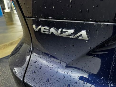 Used 2021 Toyota Venza Limited AWD/4WD image 8