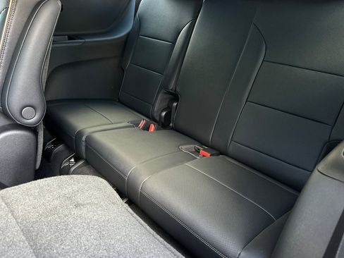 New 2026 Chevrolet Traverse High Country image 15