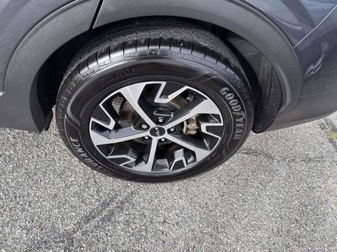 Used 2023 Kia Sportage EX image 15