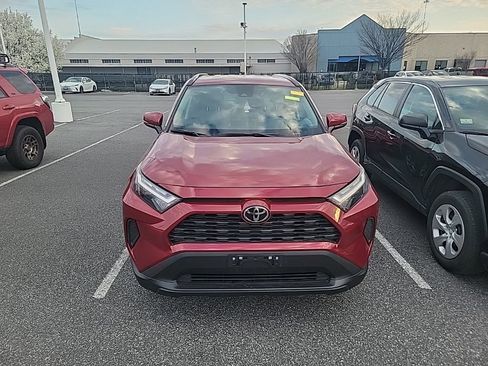 Used 2025 Toyota RAV4 XLE image 15