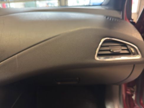 Used 2017 Chevrolet Cruze LT w/ RS Package FWD image 21