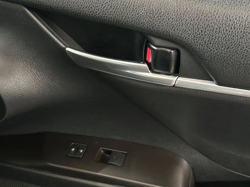 Used 2022 Toyota Camry SE FWD image 20