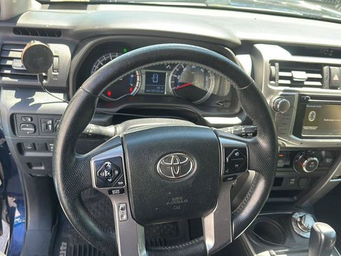 Used 2019 Toyota 4Runner SR5 AWD/4WD image 12