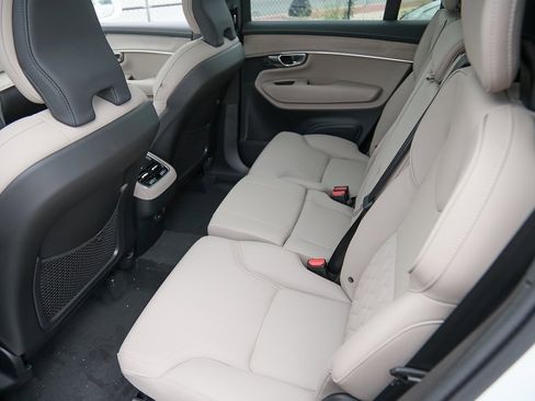 New 2026 Volvo XC90 B6 Plus w/ Protection Package Premier image 21