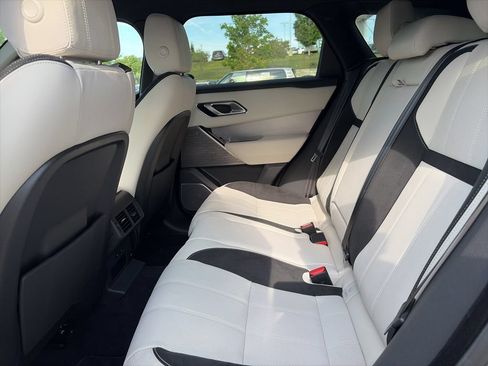 Used 2021 Land Rover Range Rover Velar R-Dynamic S AWD/4WD image 27