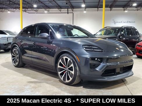 Used 2025 Porsche Macan 4S Electric AWD/4WD image 3