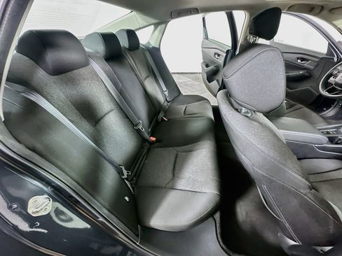 Used 2024 Honda Accord EX image 11