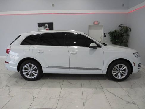 Used 2017 Audi Q7 3.0T Premium Plus w/ Premium Plus Package AWD/4WD image 3