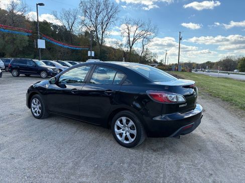 Used 2011 MAZDA MAZDA3 i Sport image 14