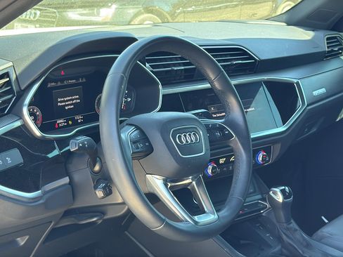 Used 2023 Audi Q3 2.0T Premium Plus w/ Premium Plus Package image 10