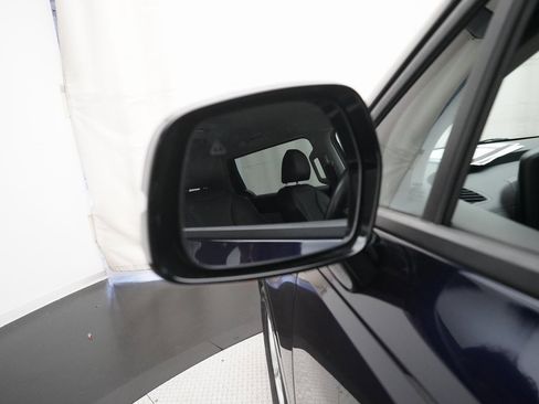 Certified 2024 Kia Carnival LX image 25