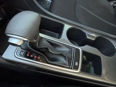 Used 2020 Kia Optima LX FWD image 26