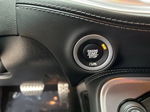 Used 2022 Dodge Challenger R/T w/ Plus Package image 42