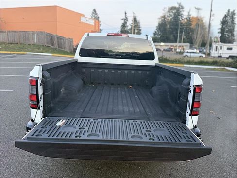 Used 2024 Nissan Frontier S w/ S Utility Package image 22