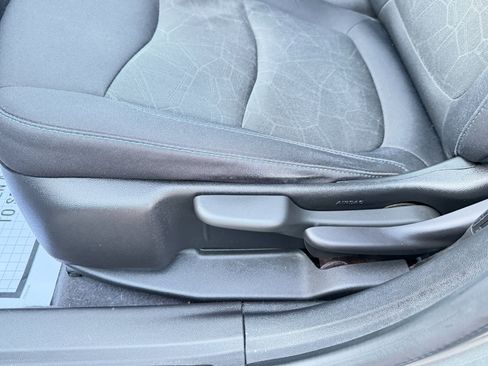 Used 2017 Chevrolet Volt LT w/ Comfort Package image 14