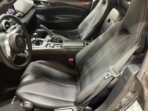 Used 2023 MAZDA MX-5 Miata Grand Touring RWD image 13