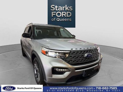 Certified 2023 Ford Explorer XLT w/ Equipment Group 202A AWD/4WD image 1