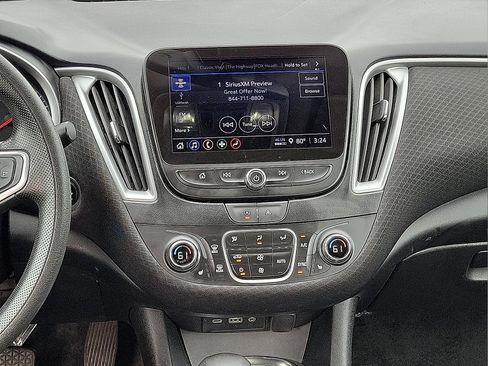 Used 2023 Chevrolet Malibu LT image 10