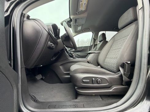 Used 2022 Chevrolet Equinox LT image 9