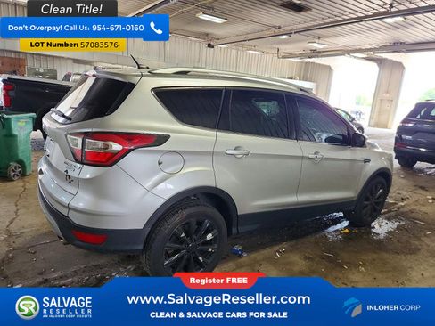 Used 2017 Ford Escape Titanium FWD image 4