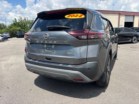 Used 2022 Nissan Rogue SV FWD image 3