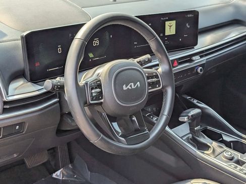 Certified 2024 Kia Sorento S FWD image 16