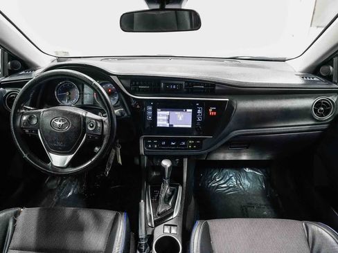 Certified 2018 Toyota Corolla SE w/ Carpet Mat Package (TMS) FWD image 13