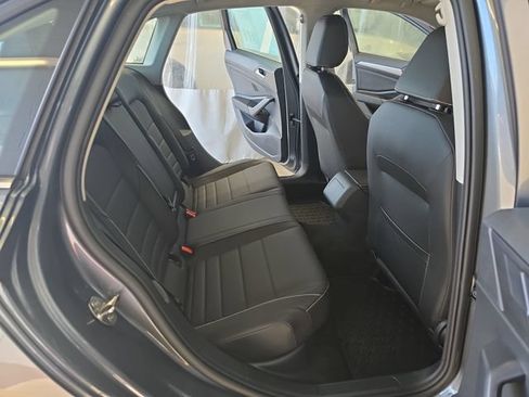 Used 2024 Volkswagen Jetta SE FWD image 16