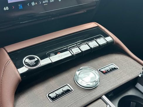 New 2026 Lincoln Navigator L Reserve AWD/4WD image 31