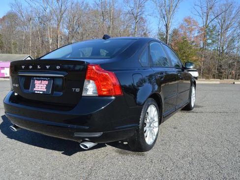Used 2011 Volvo S40 T5 w/ Preferred Pkg image 56