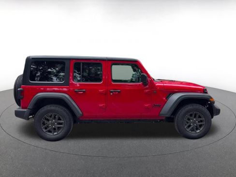 Used 2025 Jeep Wrangler Unlimited Sport AWD/4WD image 16