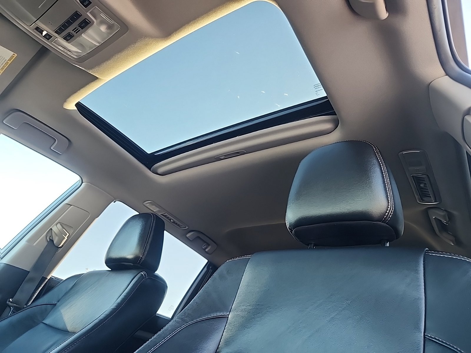 Used 2019 Toyota Highlander XLE AWD/4WD image 34