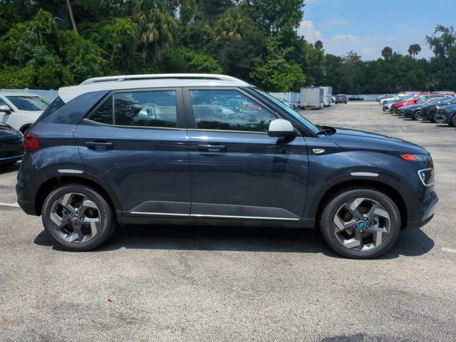 Certified 2024 Hyundai Venue Limited FWD image 3
