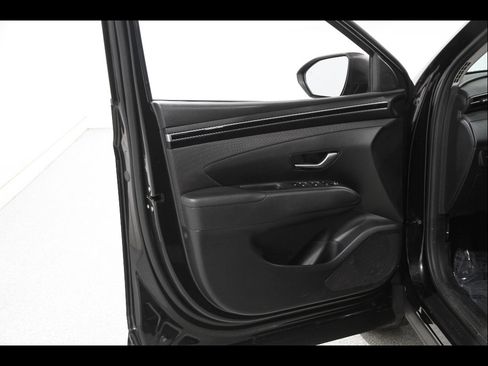 Used 2023 Hyundai Tucson SEL w/ Convenience Package image 4