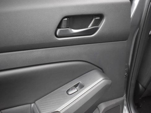 New 2025 Nissan Altima 2.5 SV w/ SV Special Edition Package image 15