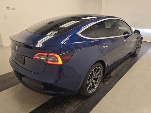Used 2020 Tesla Model 3 Standard Range Plus RWD image 12